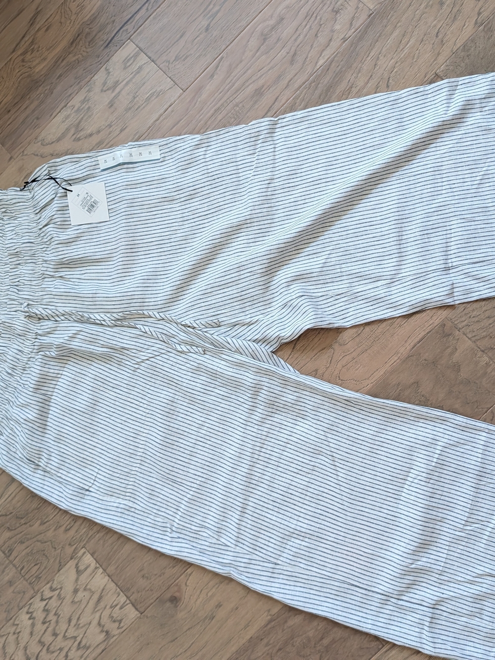 Women's Wide leg Striped Flowy Pants - White with Thin Black Stripes